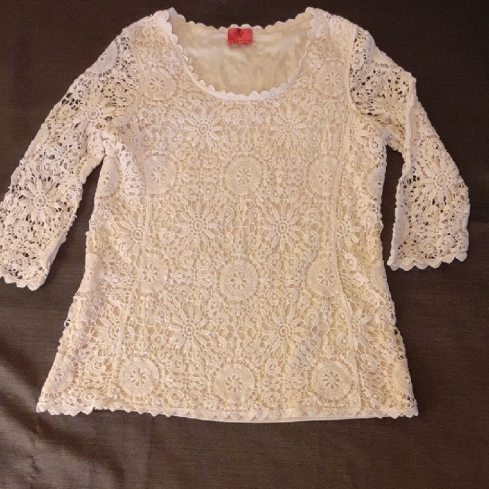 Christina Cream Lace Fitted Blouse